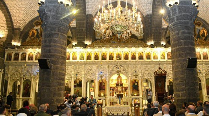 صلاة الغائب في كاتدرائية سيدة النياح بدمشق لراحة نفوس شهداء فلسطين